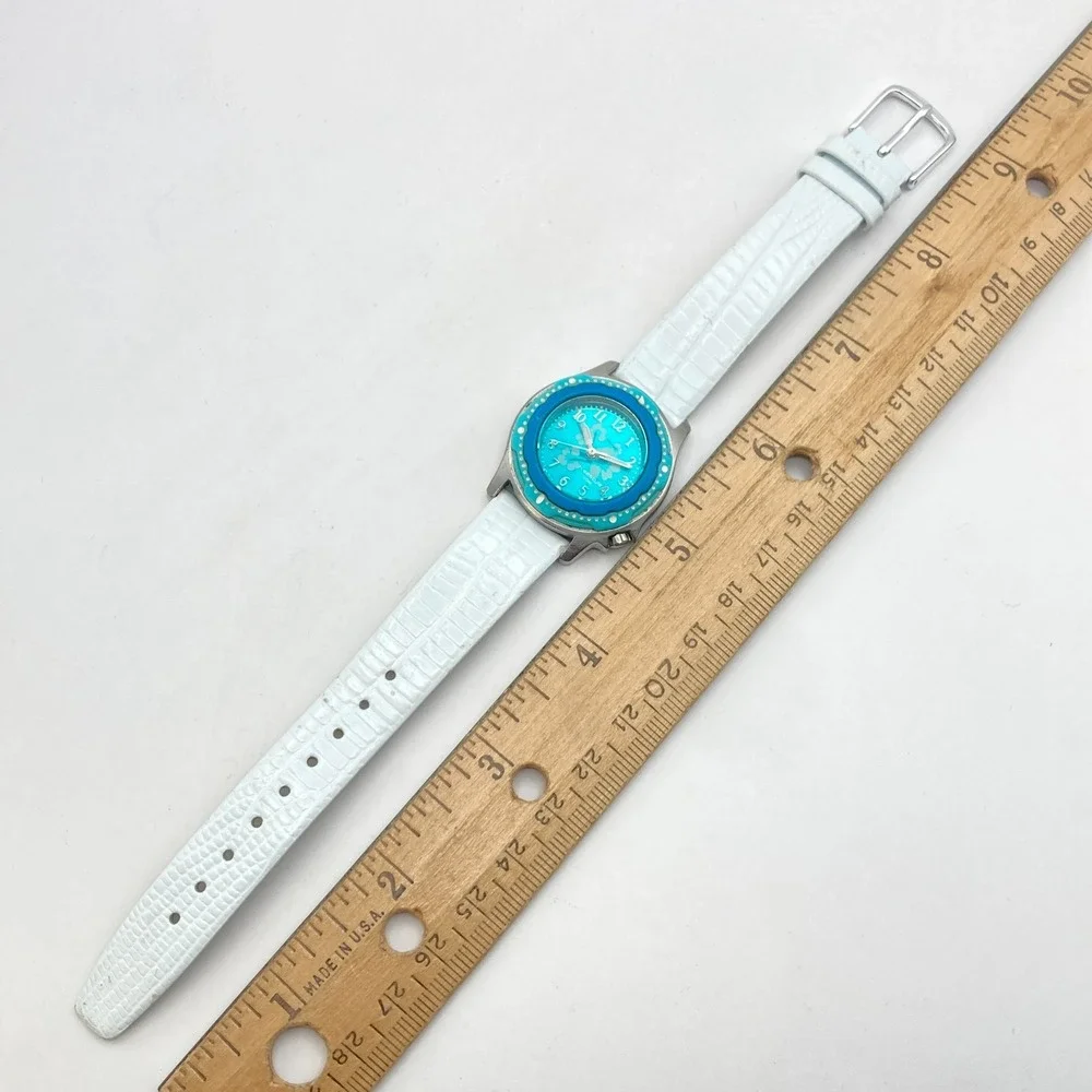 Freestyle Rage Women's Watch 31mm Silver Tone Blue Floral 77178 New Battery 8.5
